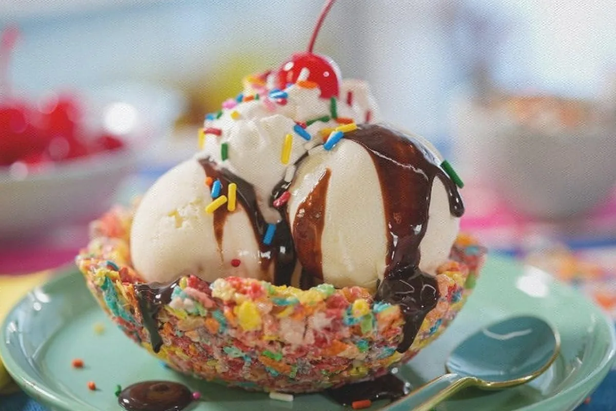 Chocolate crunch layered sundae